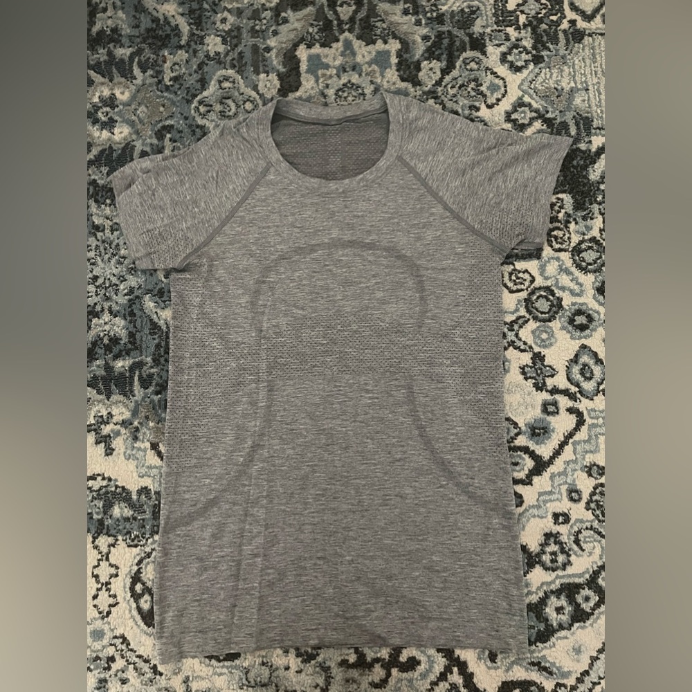 Gray lululemon swiftly tech!